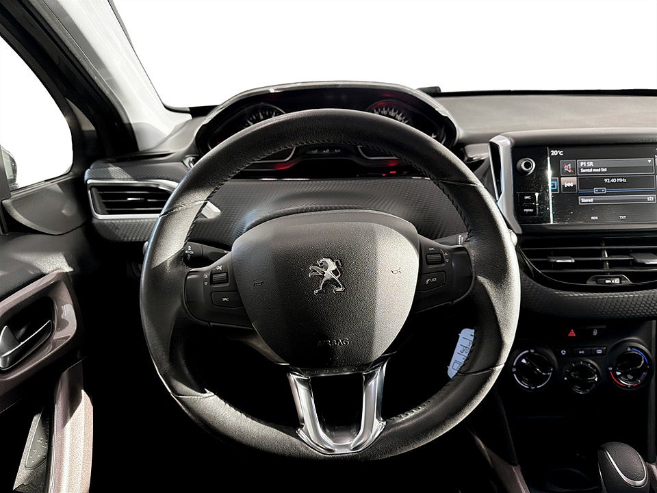 Bild på Peugeot 2008 Active 1.2 e-THP 110hk Aut - PANO, EN ÄGARE
