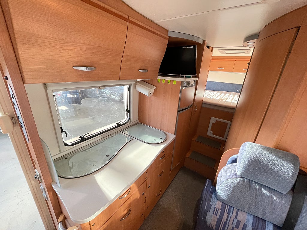 Knaus Sun TI 650 /Dubbla batterier/Fint skick/Kamera/Stödben/4 bältad - Knaus