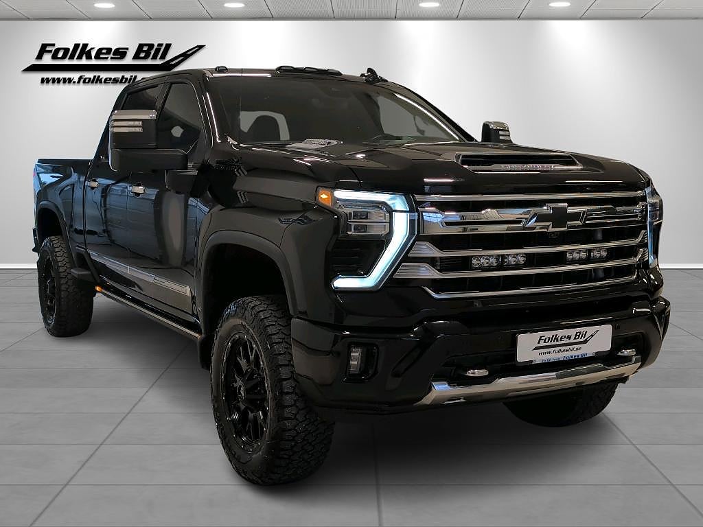 Chevrolet Silverado 2500 HD High Country Black Crew Cab 6.6 V8 Duramax 4WD