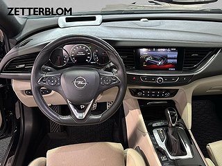 Sedan Opel Insignia 10 av 17