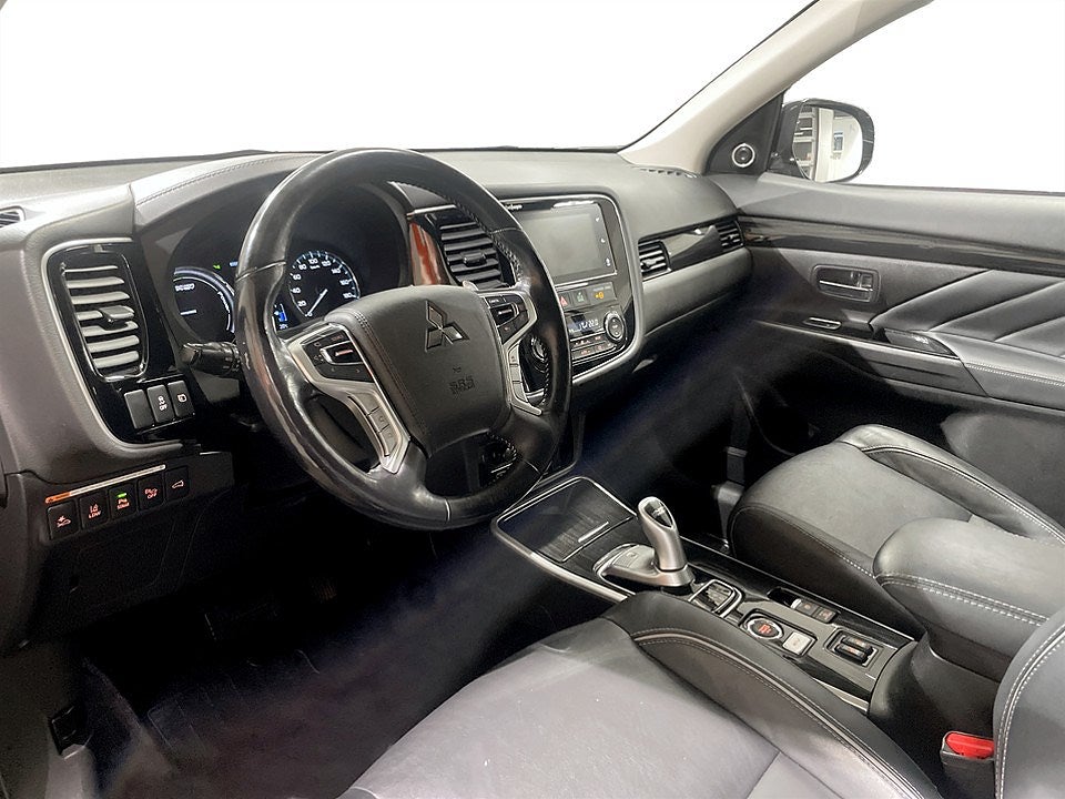 Bild på Mitsubishi Outlander Business PHEV 203hk Aut 4WD - 360-KAMERA