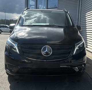 Transportbil - Skåp Mercedes-Benz Vito 2 av 11