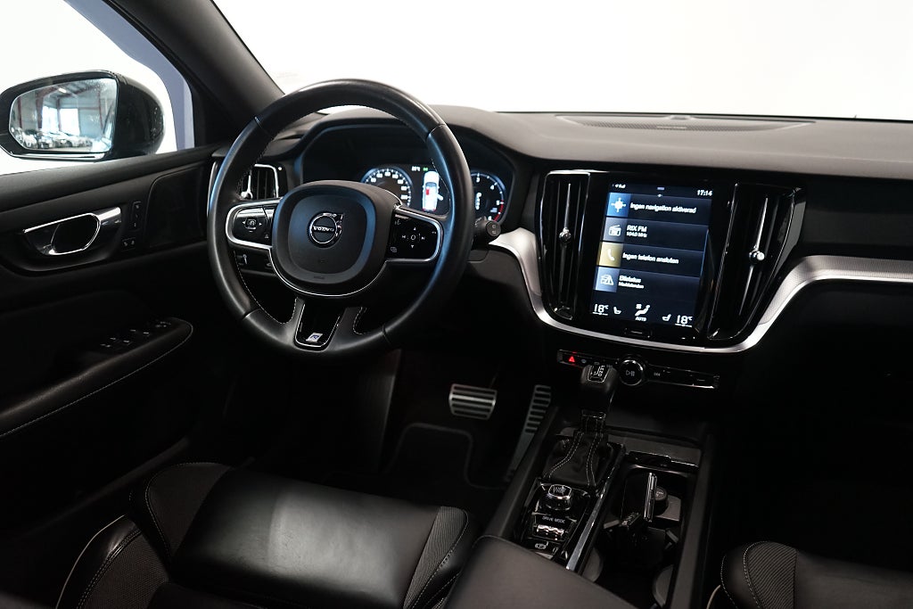 Volvo V60 D3 R-Design Värmare Carplay 360° H/K 150hk