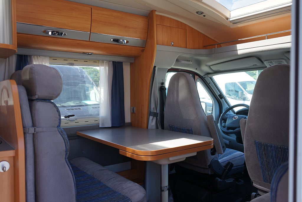 Adria Mobil Coral S 670 SLT Scandinavian Edition 131 hk 4.99% Ränta