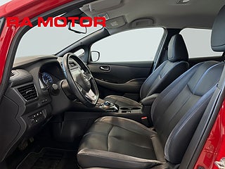 Halvkombi Nissan Leaf 8 av 23