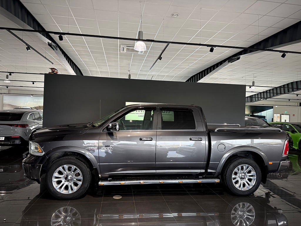 Dodge RAM Crew Cab 5.7 V8 HEMI 4×4 Long Horn - bild 3