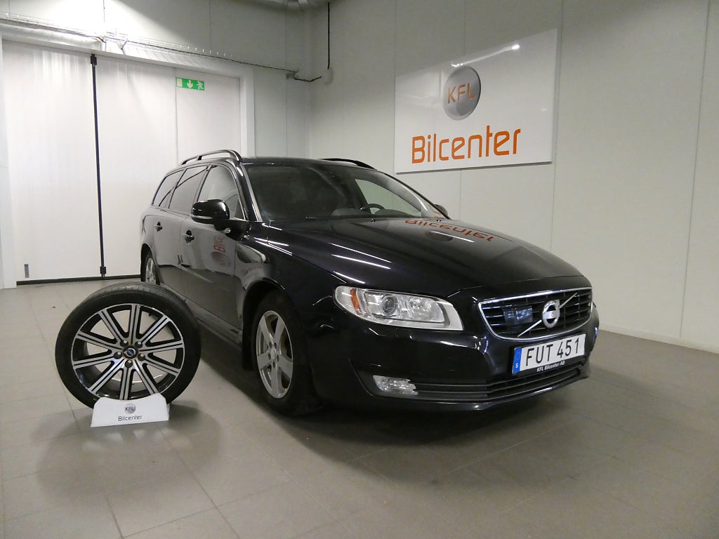 Volvo V70 T4 Classic*KFL 10år 2,99%*Aut-Drag-Värm-Skinn-Elstol-BLIS *Kamre
