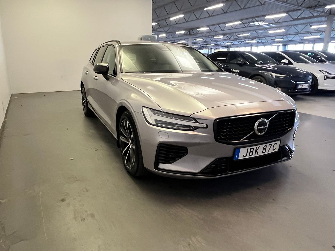 Volvo V60 T6 Plus Dark Nordic Edition 2026, bild 7/10