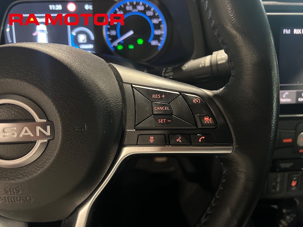 Nissan Leaf N-Connecta | 40kWh | Värmepump | 360 kamera | Navi | 2022