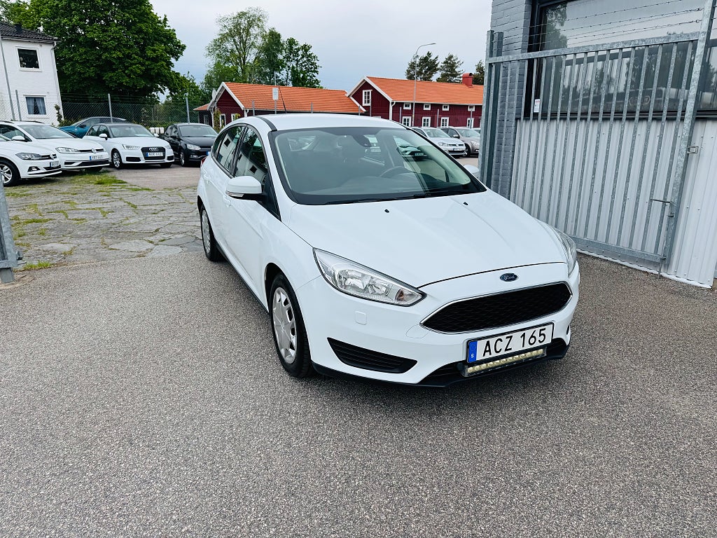 Ford Focus 1.5 TDCi 105HK ECONETIC / VÄRMARE / 9300Mil