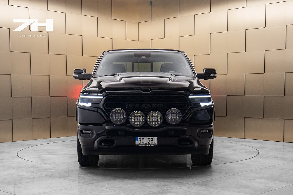 RAM 1500 Crew Cab 5.7 V8 HEMI Limited Night / Luftj / H&K / Flak