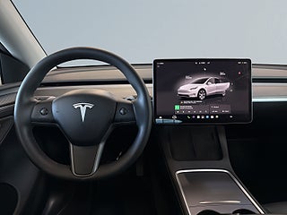 Tesla Model Y Long Range AWD Long Range Värmepump/Elstolar/Pano/Navi – bild 8