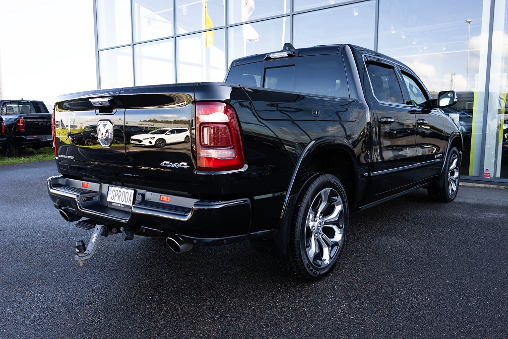 RAM 1500 Crew Cab 5.7 V8 HEMI Limited Rambox Multilucka BAKFlip