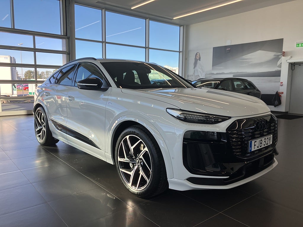 Audi Q6 e-tron e-tron SB Quattro 428hk Selection