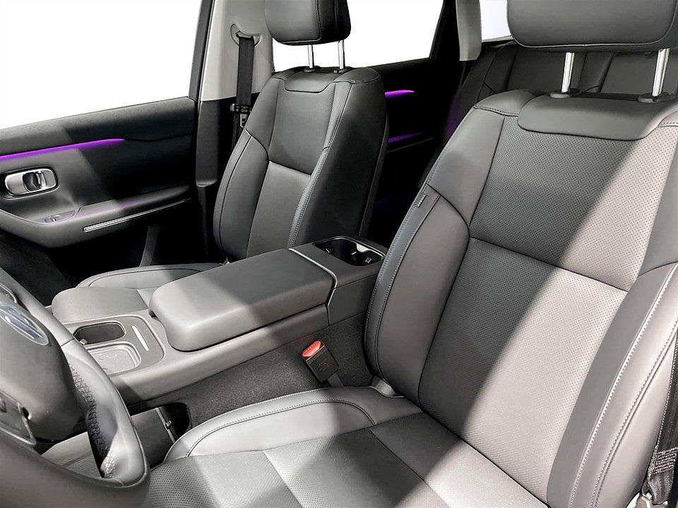 Bild på Leapmotor C10 EREV Design ProMax räckvidd 970km - OMGÅENDE LEVERANS!