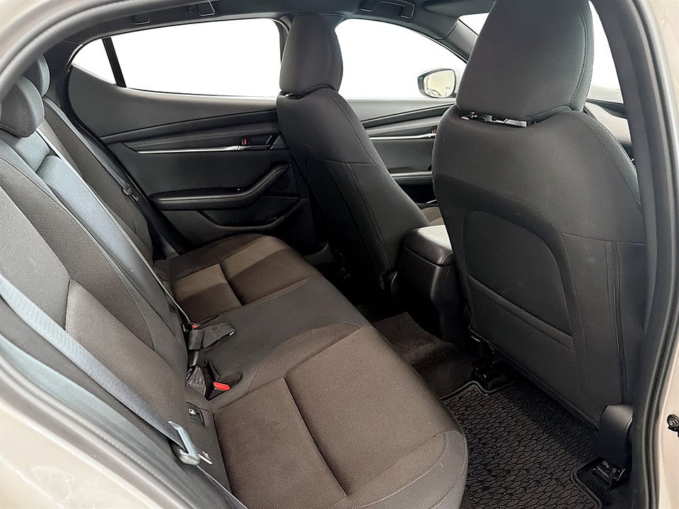 Bild på Mazda 3 Hatcback 2.0 SKYACTIV-G M 150hk Aut B-KAMERA RATTVÄRME