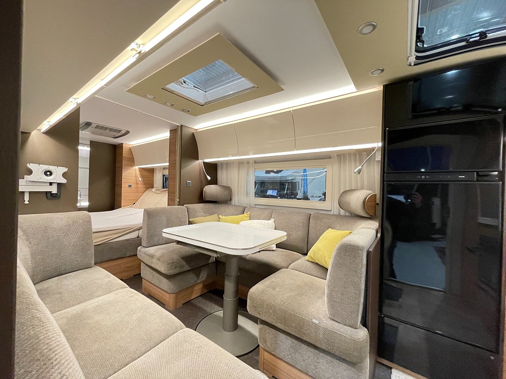 Adria Alpina 663 HT / AC / ALDE / Markis / Frontkök  - Adria