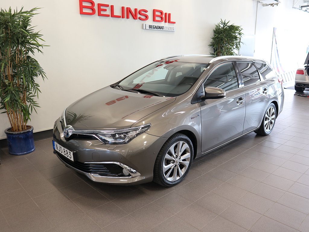 Toyota Auris 1.8 Hybrid Touring Sports Executive 360KR/SKATT