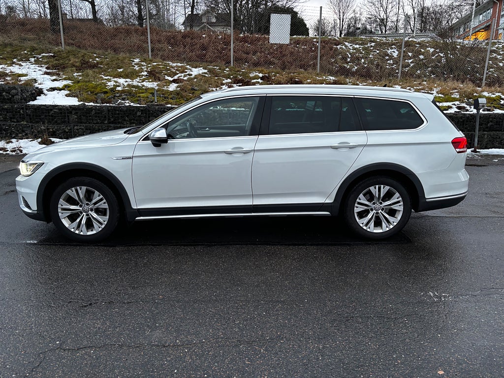 Volkswagen Passat VI KÖPER ALLTRACK MED MOMS FÖR EXPORT