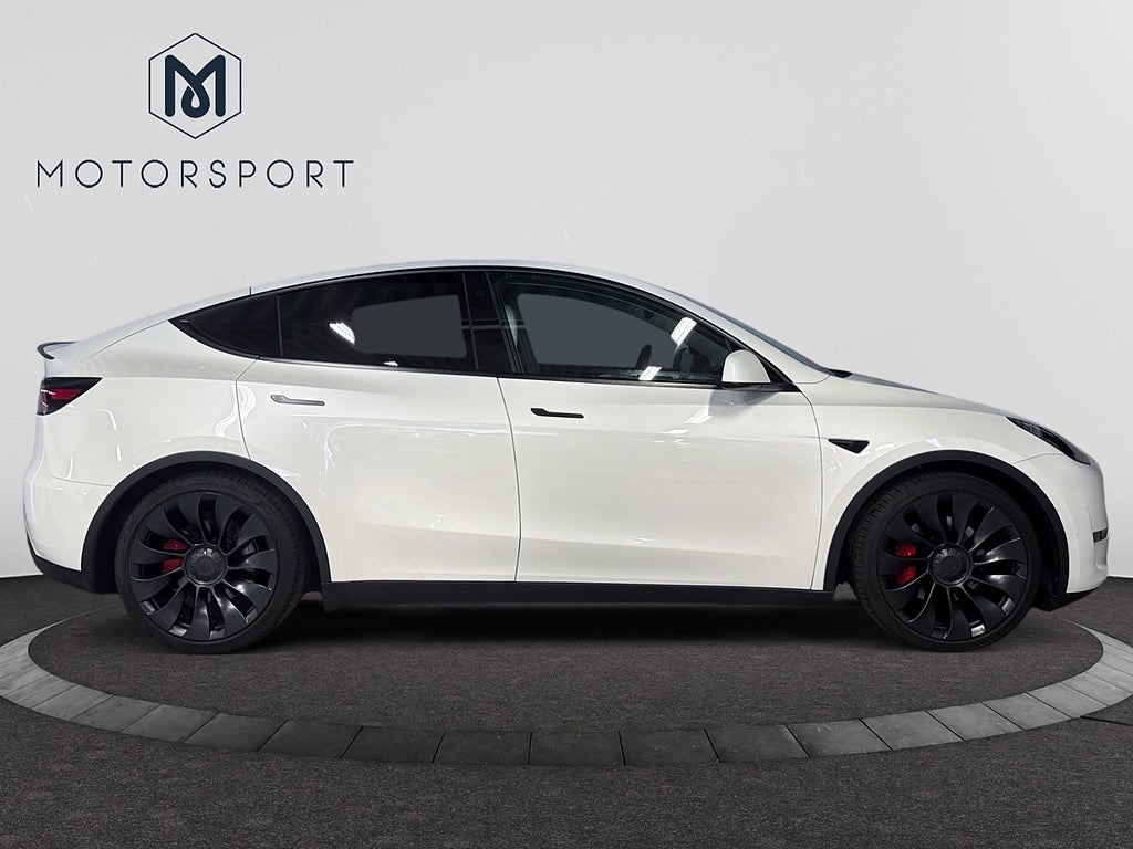 Tesla Model Y Performance 534 hk Adaptiv Farth 21" Panorama Helskinn bild 8