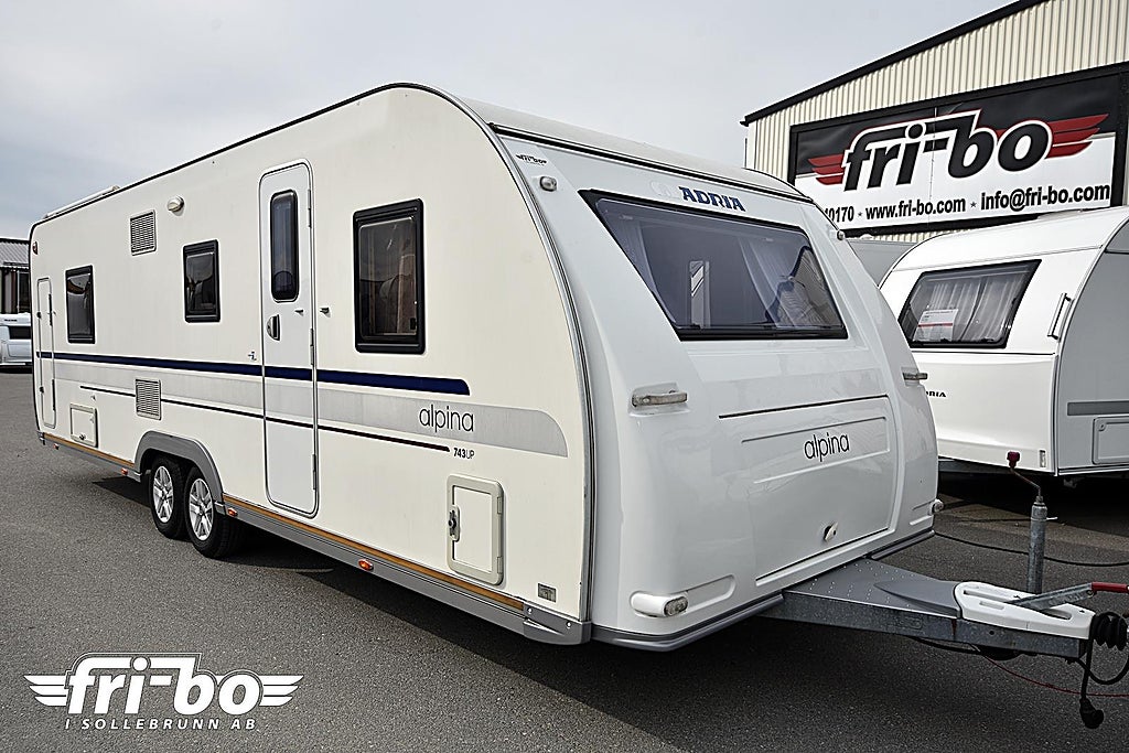 Adria 743 UP Alpina,*Åretrunt & Vinteranpassad, Barnkammare