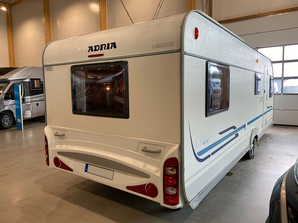 Adria Classica 663 KP / ALDE / barnkammare  / Ugn  - Adria