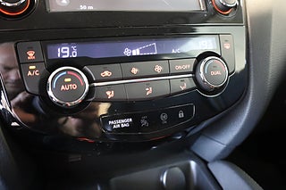 SUV Nissan Qashqai 18 av 23