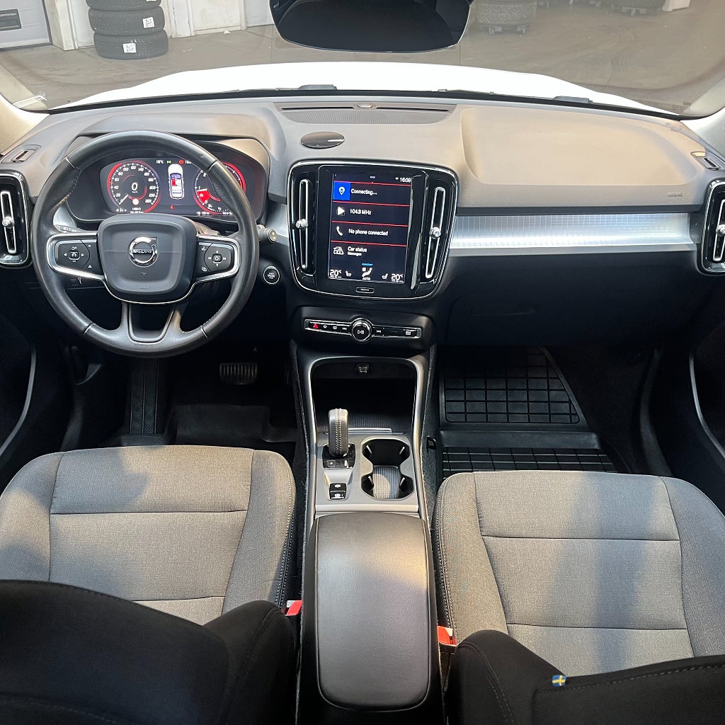 Volvo XC40 D3 AWD Aut Momentum Värmare Drag VOC