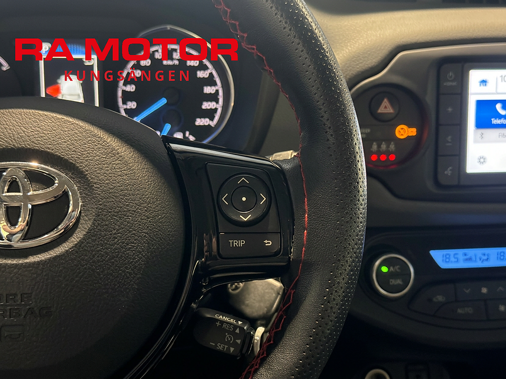 Toyota Yaris 1.5 Hybrid 101hk Active | Kamera | P-sens | M-Värm | 2019