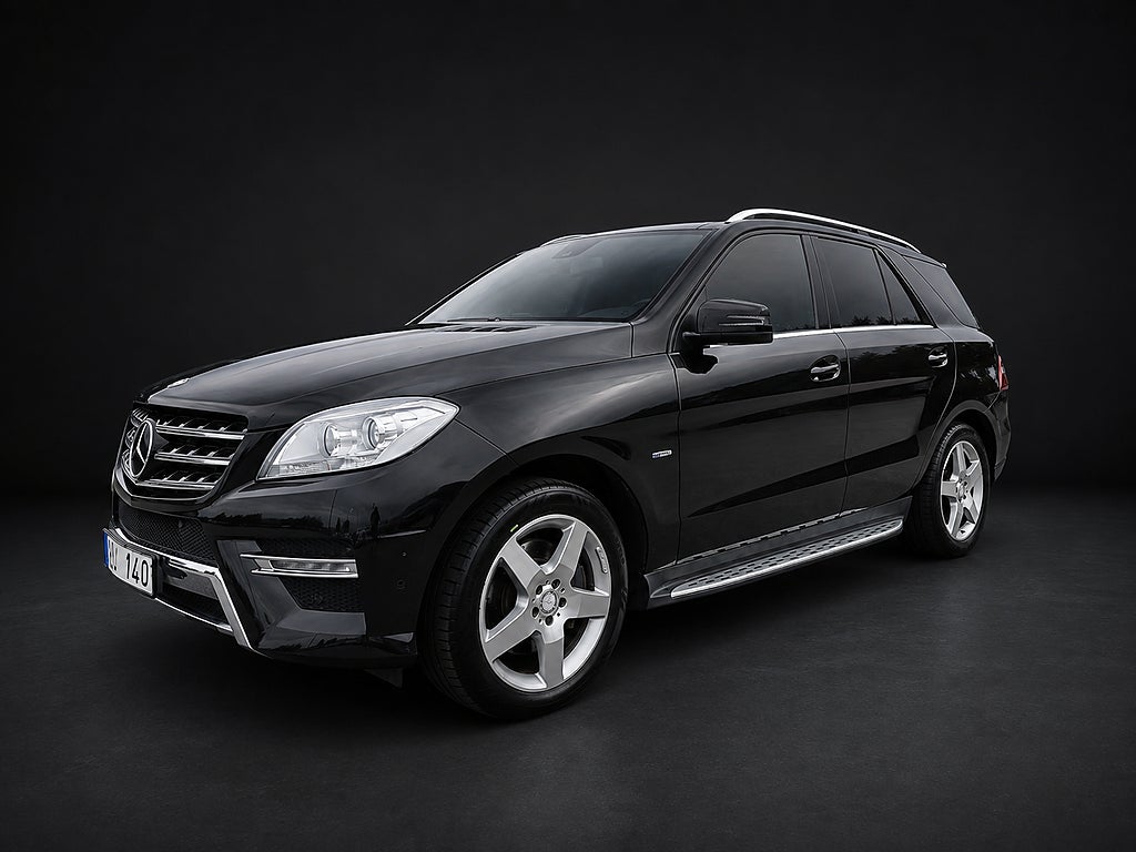 Mercedes-Benz ML 350 BlueTEC 4M | AMG | Värmare | Glastak | Drag | Luft