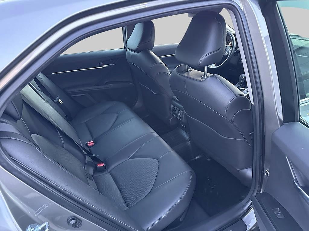 Toyota Camry 2022 - miniatyr 8