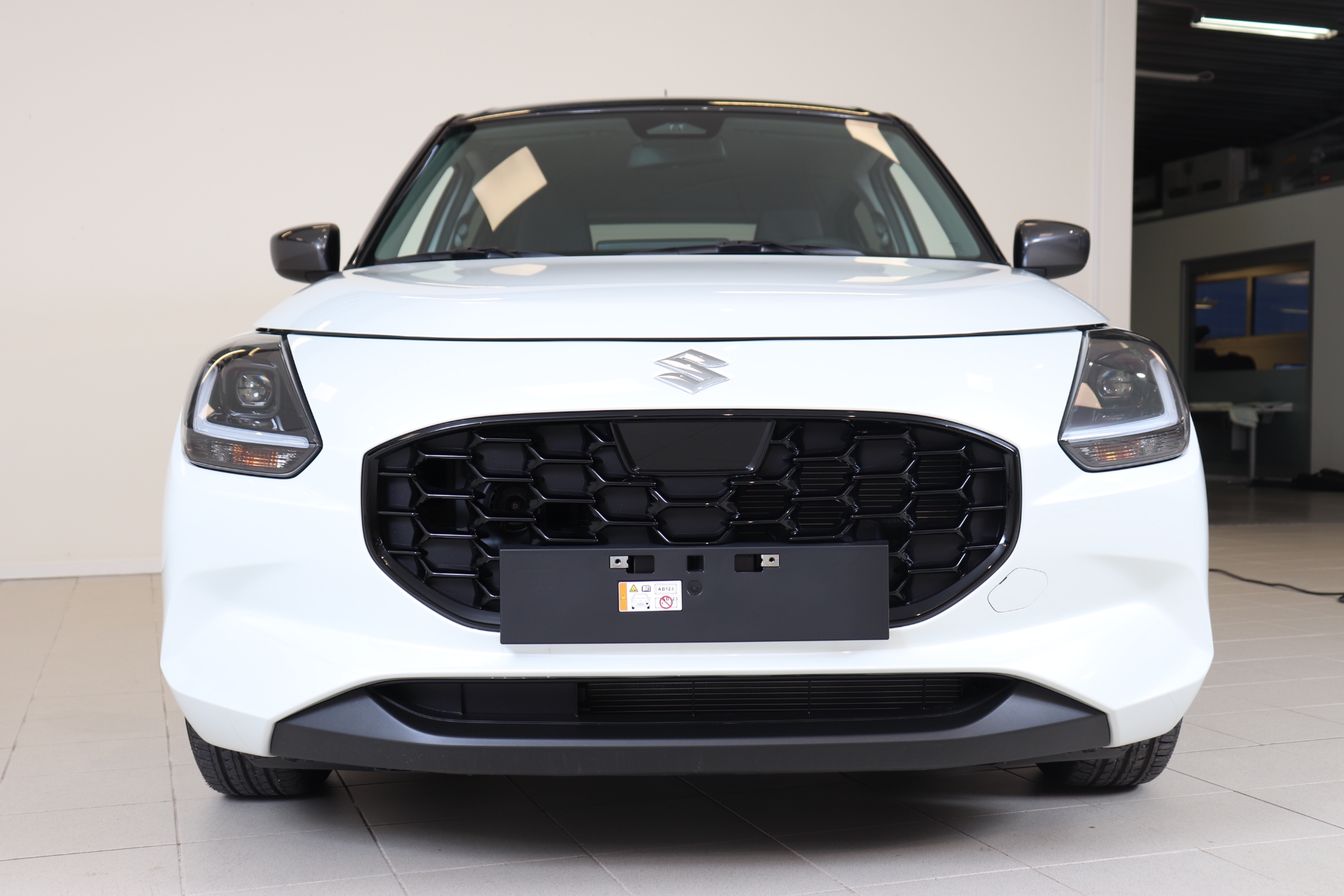 Suzuki Swift 1.2 Hybrid AUT Select 83hk 2026, bild 2/44