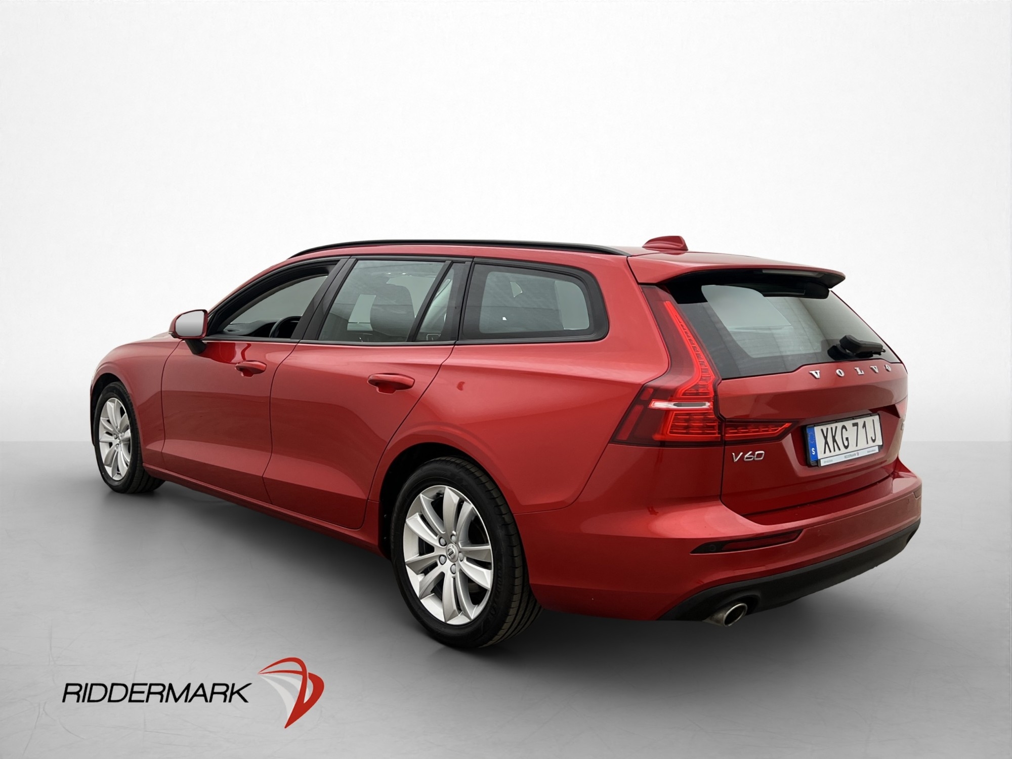 Volvo V60 D4 190hk Momentum 2019, bild 5/69