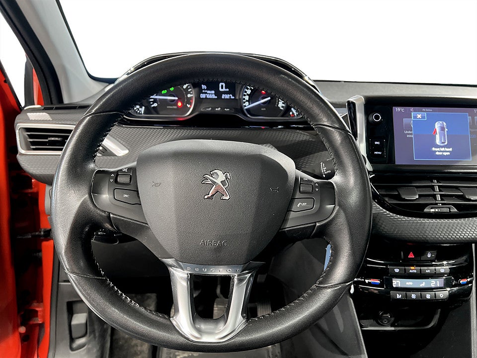 Bild på Peugeot 208 Style 1.2 PT 82hk PANO VÄRMARE LED-RAMP