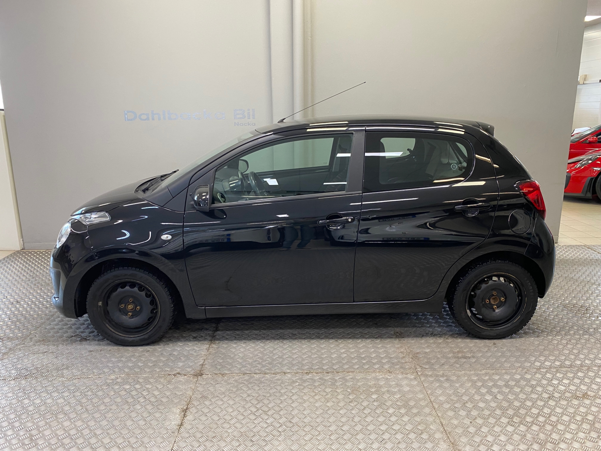 Citroen C1 5-dörrar 1.2 VTi 2014, photo 2/38
