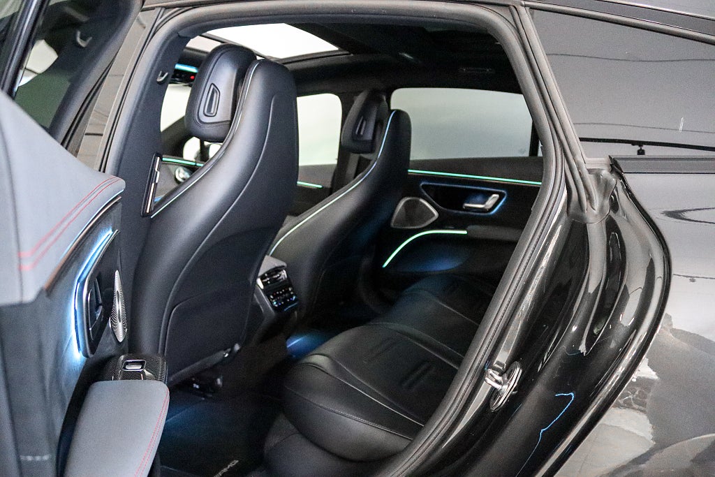 Mercedes-Benz EQS AMG 53 4MATIC+ Premiumpaket+ Kolfiber Panorama (MOMS)