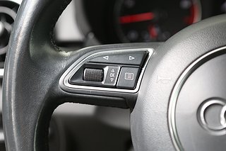 Halvkombi Audi A1 11 av 19