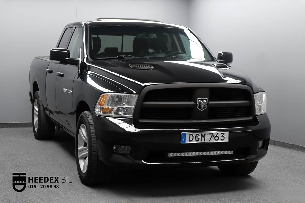 RAM 1500 5.7 V8 HEMI 4x4 395hk Sport Taklucka GPS Lock PÅKOSTAD