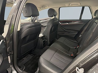 BMW 520d xDrive Touring S&V-hjul/Drag/Cockpit/Navi/Carplay/Drag