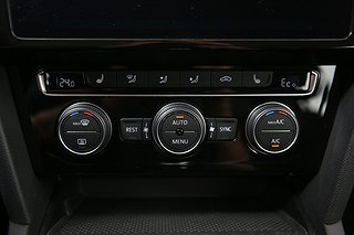 Kombi Volkswagen Passat 21 av 24