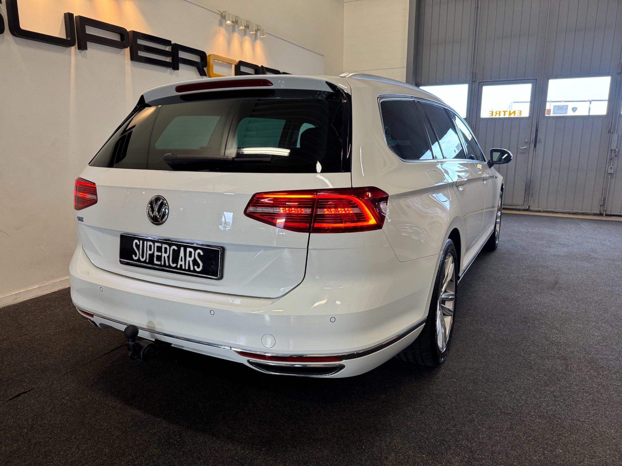 Volkswagen Passat GTE 2019, bild 5/10