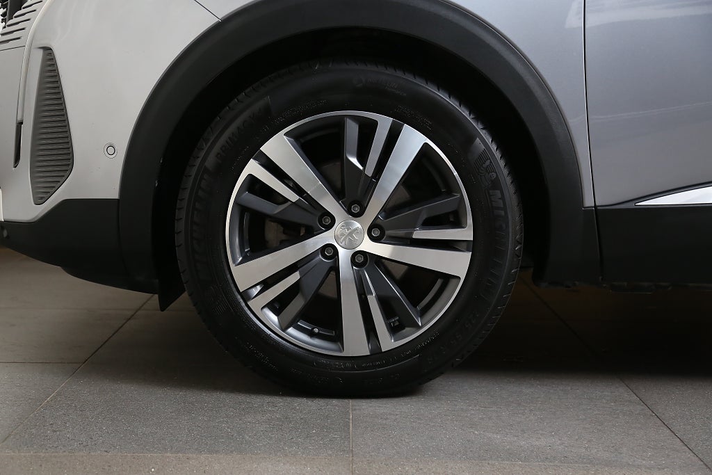Peugeot 3008 1,2 PureTech 130 EAT Allure Aut Dragkrok 2022