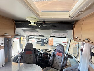 Husbil-integrerad Bürstner I 685 11 av 24