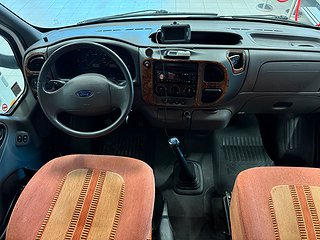Husbil-halvintegrerad Eura Mobil P672 SB 3 av 18