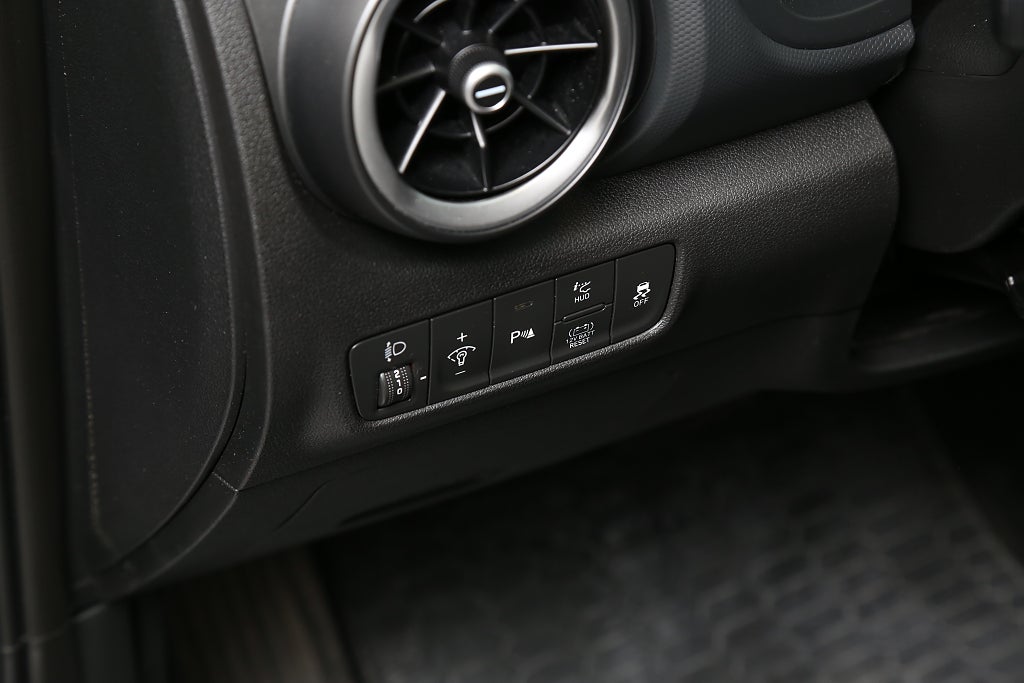 Hyundai Kona Hybrid 1,6 GDI 141hk Advanced Aut Head-up Nybilsgaranti 2023