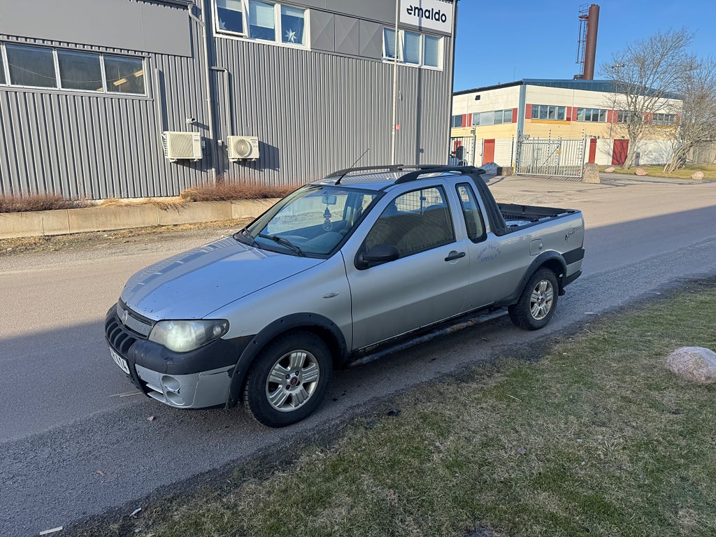 Fiat Strada 1.3 MJT Adve  1.3 MJT Adve