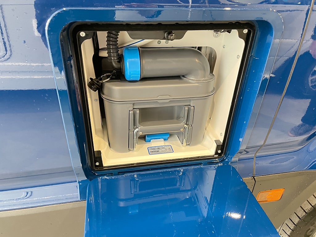 Volkswagen Grand California 600 / Under 6m / Taksäng / Automat / B-kort / E - Volkswagen