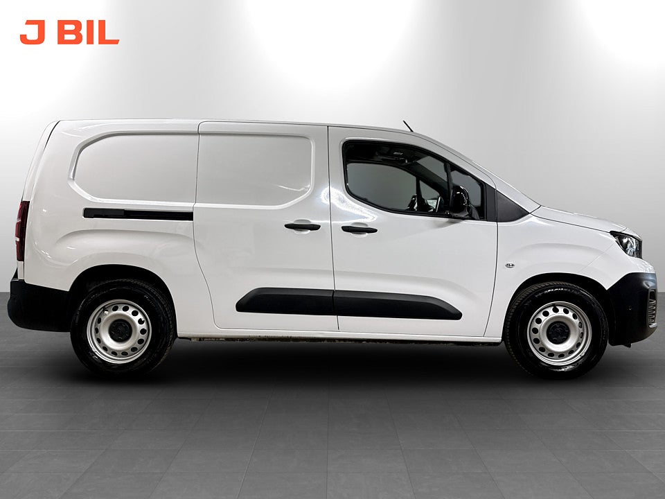 Bild på Peugeot e-Partner PRO+ 50kWh 136hk Aut L2 P-SENSORER NAVI