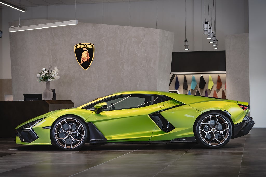 Gallery image 3 of 19