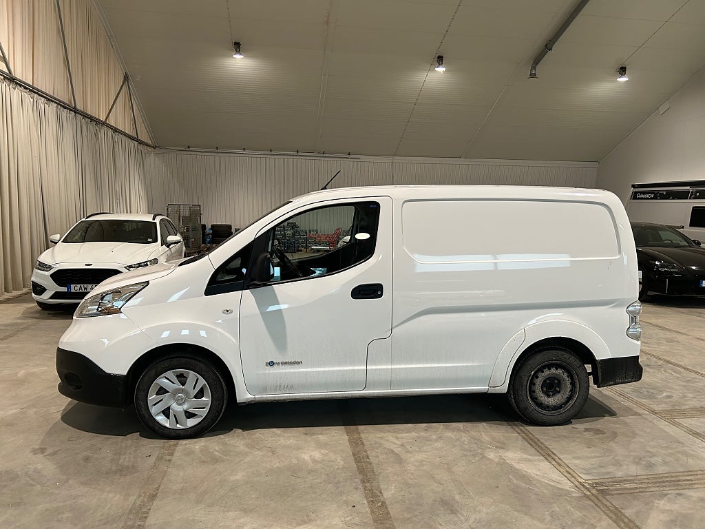 Nissan e-NV200 Van 24 kWh Lämnas ny bes, Vinterhjul